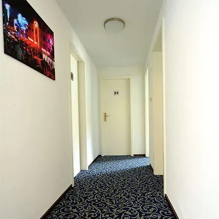 Hotel Beer 2*